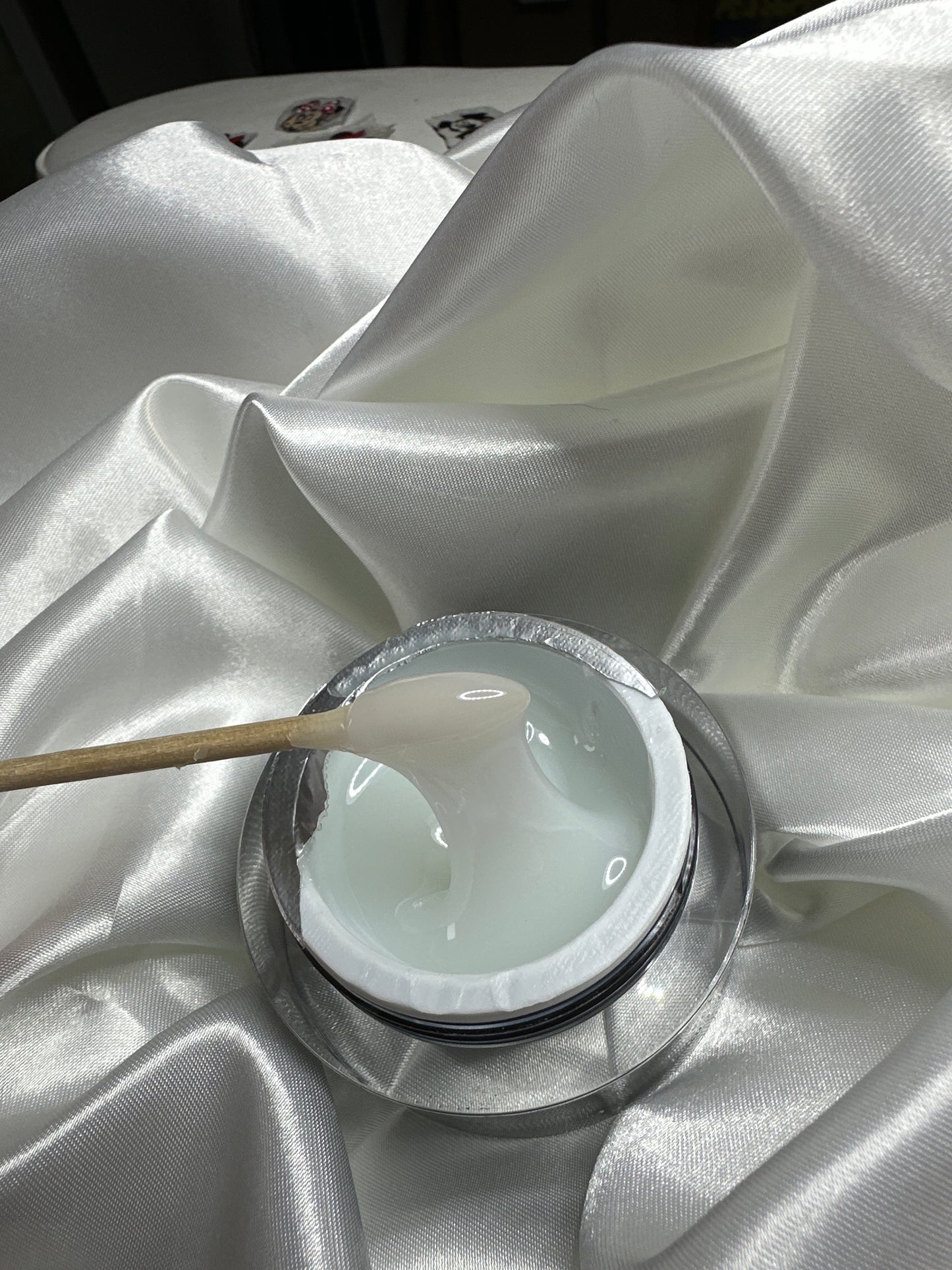 Gel de construction Milky White - GIRLEEZ